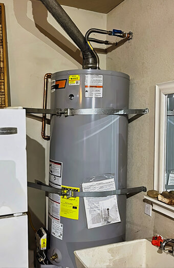 https://balcattahotwater.com.au/uploads/2025/06/electric-hot-water-system-58767.jpg