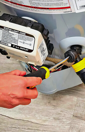 https://balcattahotwater.com.au/uploads/2025/06/hot-water-installs-91973.jpg