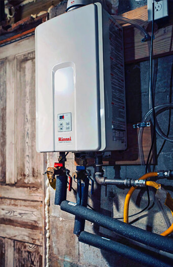 https://balcattahotwater.com.au/uploads/2025/06/hot-water-servicing-84983.jpg