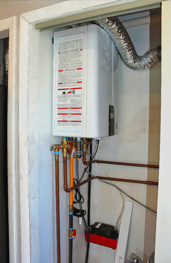 https://balcattahotwater.com.au/uploads/2025/06/instant-hot-water-systems-43926.jpg
