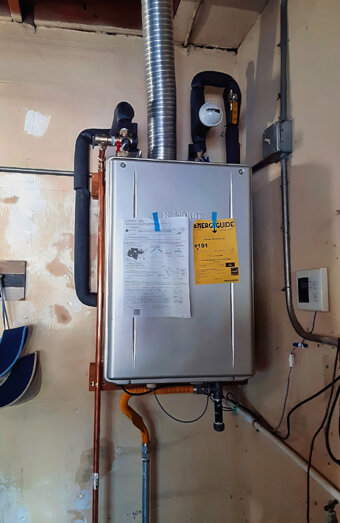 https://balcattahotwater.com.au/uploads/2025/06/instant-hot-water-systems-51476.jpg