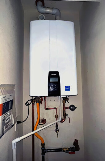 https://balcattahotwater.com.au/uploads/2025/06/thermostatic-water-systems-37047.jpg